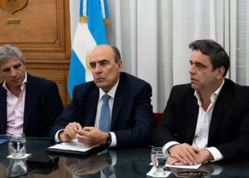 El Gobierno relativizó el ajuste en las provincias, no ser de US$60.000 millones