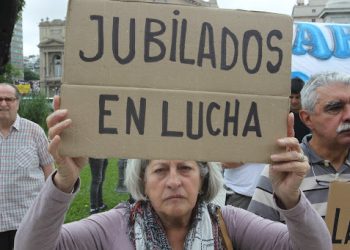Reforma jubilatoria: gremios, movimientos sociales y partidos de izquierda marchan contra el veto de Milei