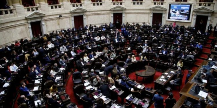 Milei logro imponer el veto al aumento de jubilaciones en la Cámara de Diputados