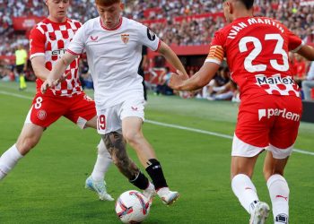 Antes de sumarse a la Selección, Barco debutó en el Sevilla: hace cuánto no jugaba un partido oficial