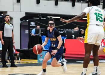 Argentina aplastó a Brasil en su debut en el Sudamericano