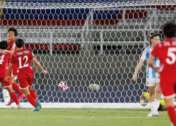 Argentina sufrió una contundente derrota en su debut en el Mundial Sub 20