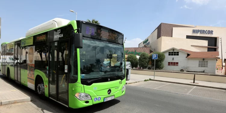 Aucorsa avisa: estas líneas cambian su recorrido esta semana