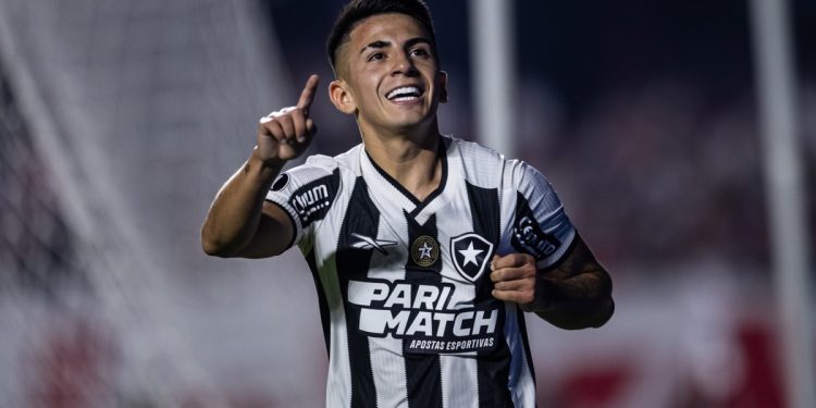 Botafogo, con Almada clave, le ganó por penales al San Pablo de Zubeldía y Calleri