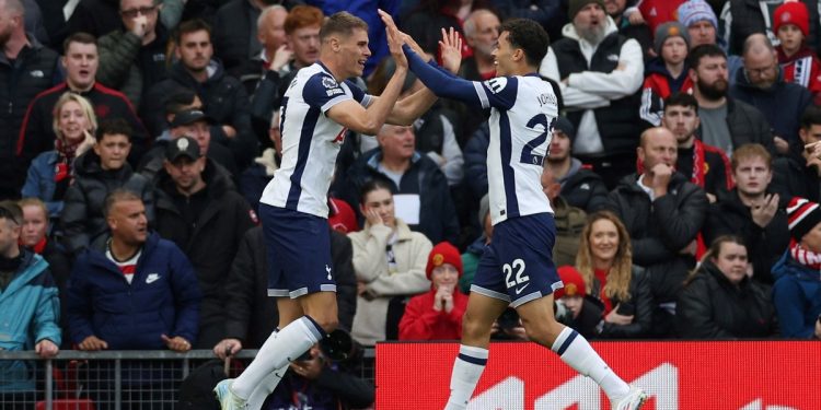 Con Cuti Romero, Tottenham madrugó al United de Garnacho y Lisandro