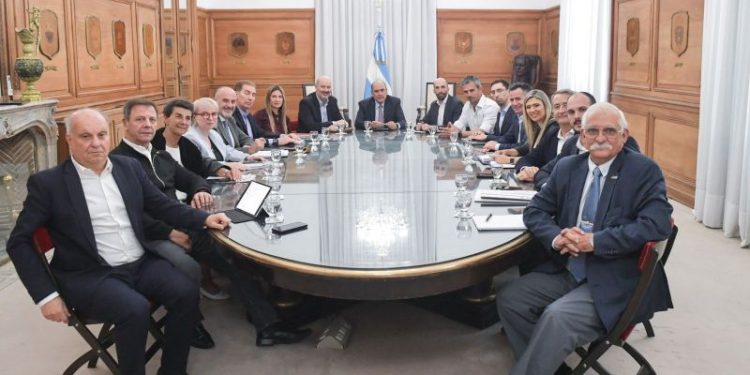 El Gobierno da el primer paso con el PRO para privatizar Aerolíneas Argentinas