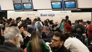 Aerolíneas Argentinas e Intercargo denunciaron a los gremios aeronáuticos por realizar un "paro encubierto" 