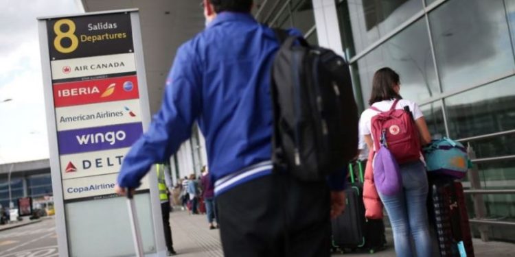 El Gobierno declaró la esencialidad del servicio aeronáutico