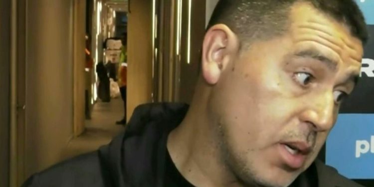 El mensaje de Riquelme a los jugadores tras la renuncia de Martínez: “Tienen que…”