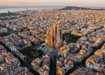 El país para emigrar a Europa fácil siendo turista: tiene salud gratis y educación de calidad