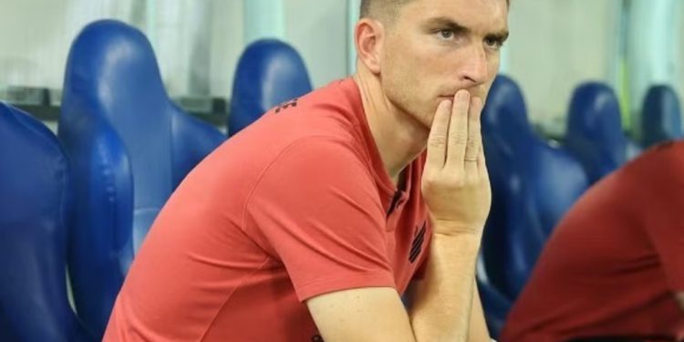 El rival de Racing se quedó sin DT a tres días de la revancha