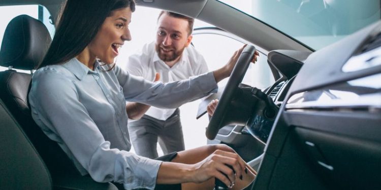 Emigrar: cuánto cuesta comprar un auto en Italia y cómo es el trámite para hacerlo