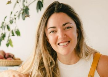Es argentina, comparte recetas de alimentación saludable y creó un negocio único como chef a domicilio