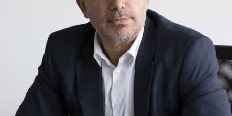 Para encubierto de Aerolíneas: Sueldos de hasta 10 millones y condiciones laborales favorables inexistentes en el mundo