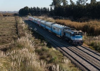 Fin de semana largo de octubre: dónde comprar los pasajes de tren a Mar del Plata y cuánto salen