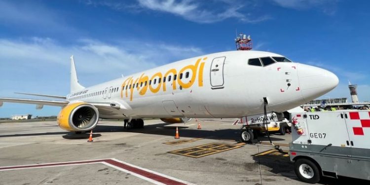 Flybondi traslada sus operaciones a Ezeiza por el paro aeronáutico de mañana