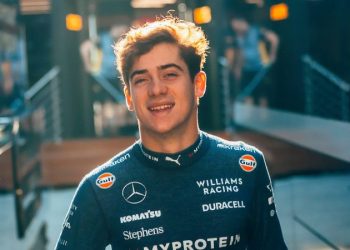 Franco Colapinto escaló en Singapur pero la parada en boxes lo dejó sin puntos 