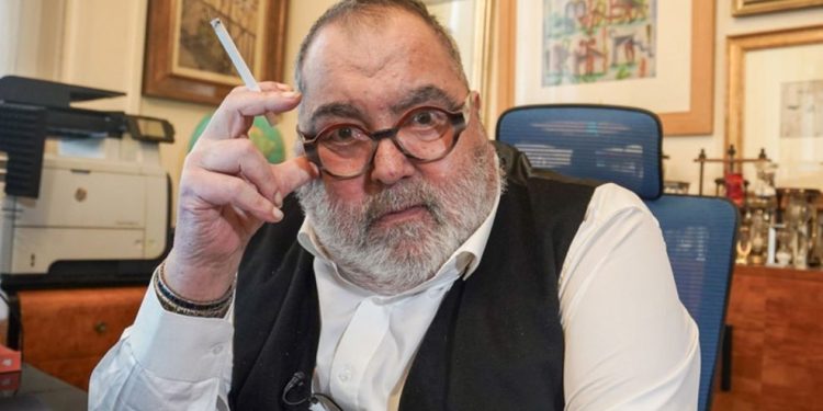 Injusto para quien hoy no puede putear: Bozal mediático impide nombrar a Jorge Lanata, el periodista que siempre combatió la censura
