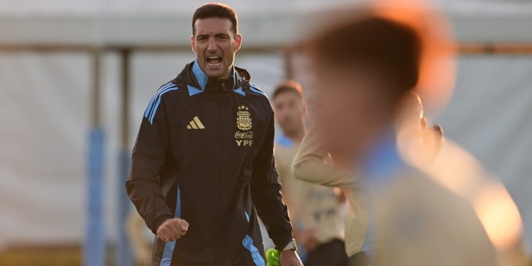 La charla de Scaloni con el plantel tras la cuarta estrella: “¿Y ahora qué?”