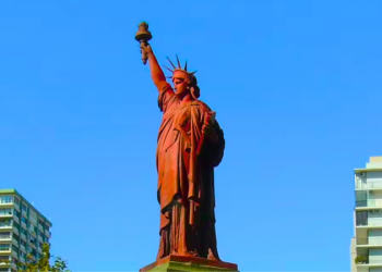 La estatua de la Libertad original está en Argentina: en qué barrio la encontrás y cuál es su historia