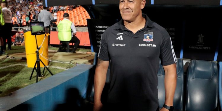 La importante decisión de Almirón antes de la serie frente a River