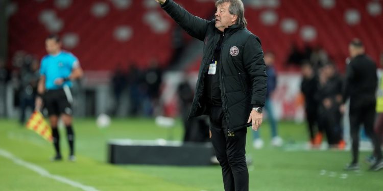 Lanús quiere seguir soñando en la Sudamericana