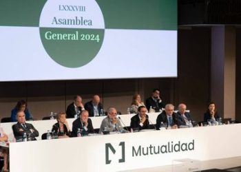 Los profesionales confían en las mutuas y esperan que las nuevas normas no perjudiquen a su futuro