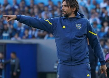 Martínez, tras la derrota de Boca con Racing: “Da bronca perder por una pelota parada”