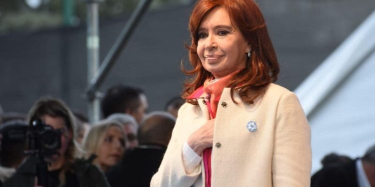 Mayans pronostica una candidatura de Cristina Kirchner en 2025: “La veo con ganas de jugar”