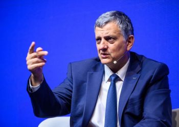 Mega inversión de GNL: el CEO de YPF reveló qué pasará en caso de que Petronas no siga