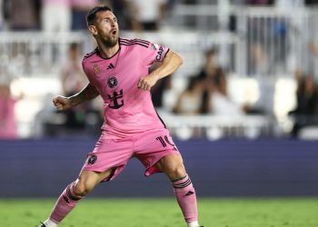 Messi y una noche caliente en Inter Miami: golazo, empate y cruce con el árbitro