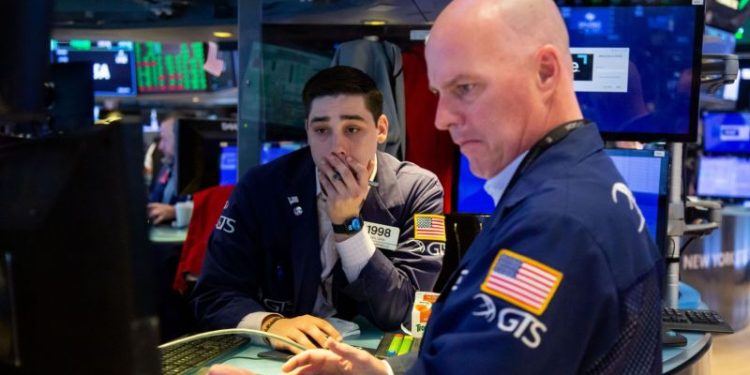 ¿Momento de descuento en Wall Street? Lo que nos dice la historia para el 2025