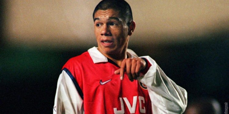 Nació en Misiones, vistió la camiseta del Arsenal y murió a los 46 años en un partido de futsal