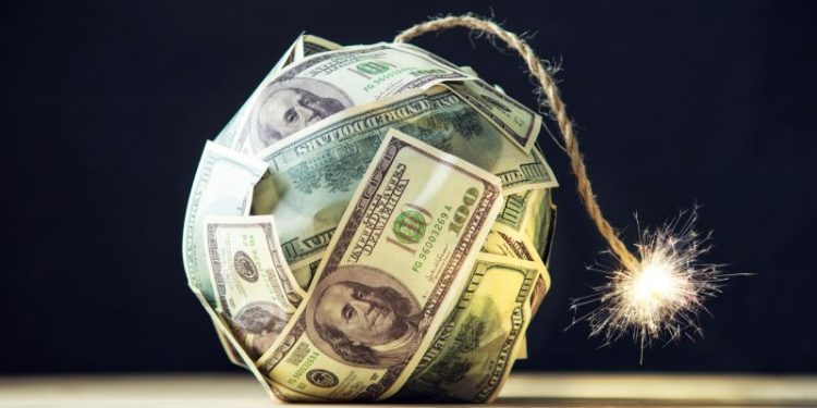 ¿Nueva devaluación? crece la incertidumbre del mercado sobre el dólar: “Necesidad de corregir…”