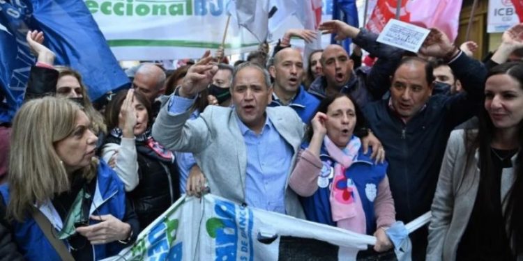 Paritarias: con aumento confirmado, cuánto cobra un empleado bancario en octubre