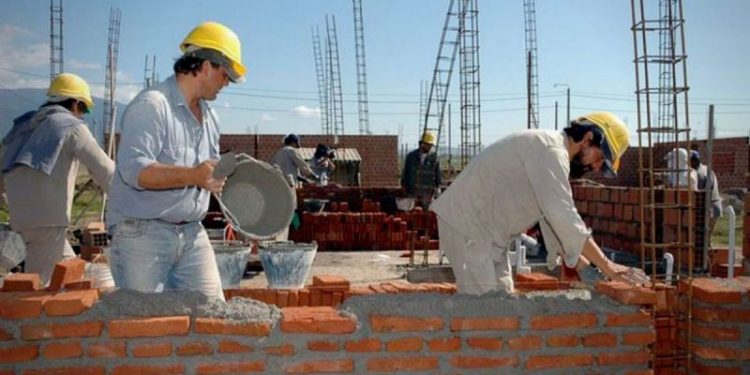 Paritarias UOCRA: con nuevo aumento, cuánto cobro en octubre y cómo quedan las escalas