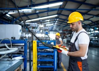 Pases de factura por el retraso de la industria en la agenda de la recuperación