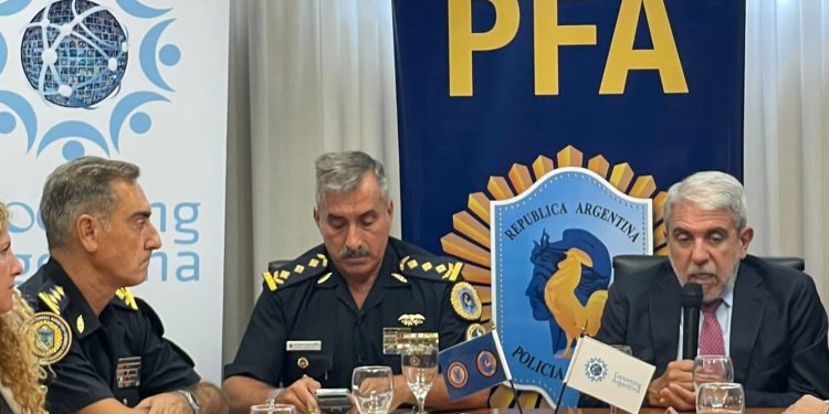 Patricia Bullrich desplazaría al jefe de la Policía Federal y nombraría en su lugar a un ultra kirchnerista