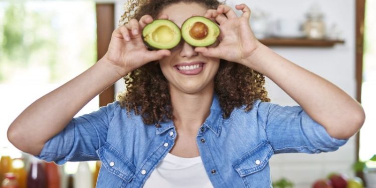 ¿Por qué conviene comer palta en todos los desayunos? La ciencia explica cuáles son los múltiples beneficios que tiene