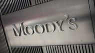 Moody's destaca el plan fiscal de Milei, pero advierte por desafíos políticos y cambiarios