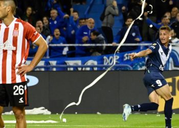 Qué dijo el goleador del torneo tras su doblete en Vélez