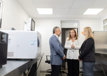 “Queremos que esté bien el personal de salud, pero debemos compatibilizar con el interés de los pacientes”