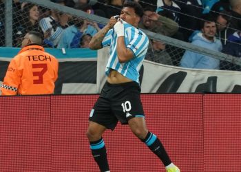 Racing visita a Talleres con muchos suplentes y la cabeza en la Copa