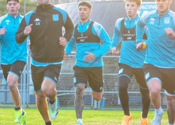 Racing vs. Paranaense: el desafío más grande y una racha de 27 años