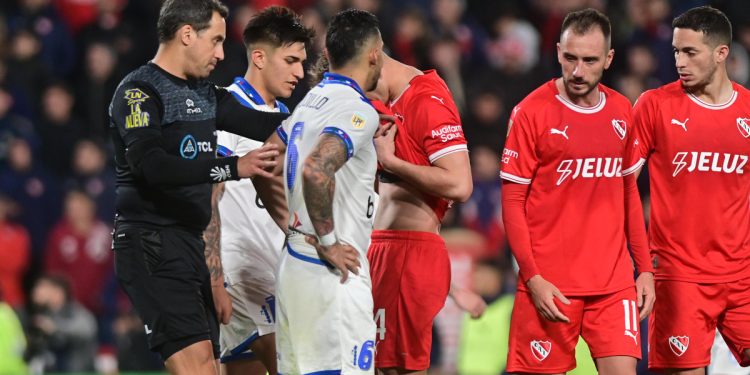 Rapallini dirige un partido que ya lo tuvo de protagonista: Independiente-Vélez