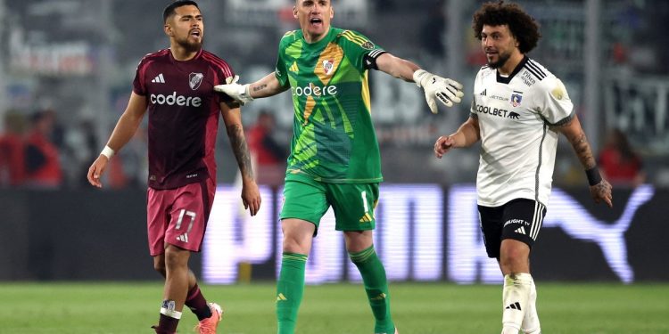 Roja caliente: el picante posteo de la esposa de Paulo Díaz y las bombas del presidente de Colo Colo