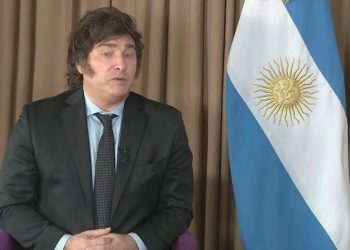 Milei activó los airbags cuando se encendieron las luces de alerta