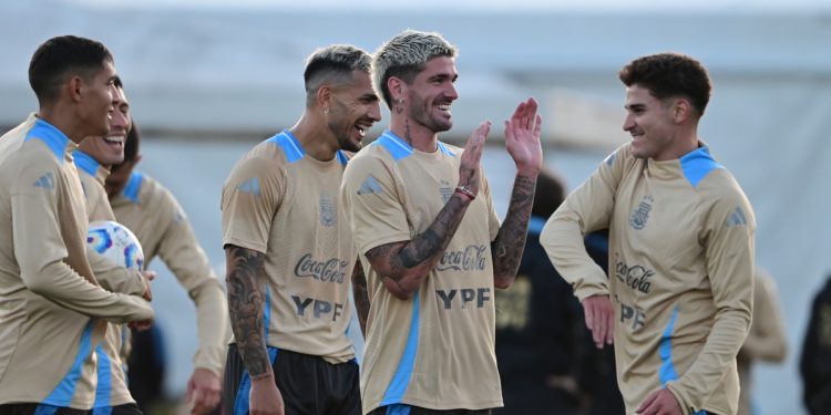 Sin Messi ni Di María pero con la misma esencia: el campeón contra Chile