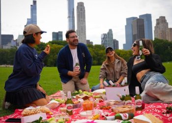 Solidaridad: una reconocida marca de cervezas reunió a figuras argentinas