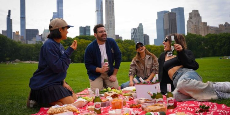 Solidaridad: una reconocida marca de cervezas reunió a figuras argentinas